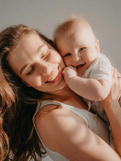 What to Eat While Breastfeeding (And Why Nutrition Matters)